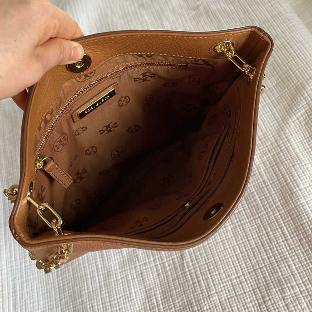 Tory Burch Brown Leather Bag with Gold Chain - Picture 6 of 10